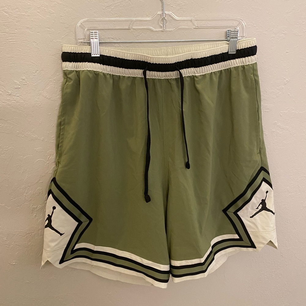 Men’s Basketball shorts